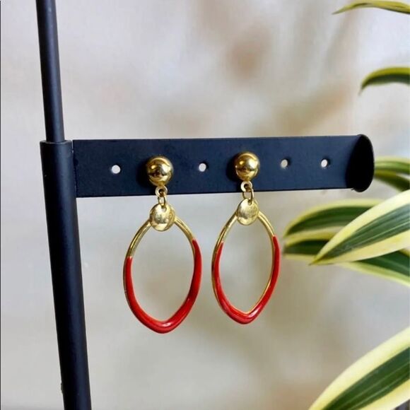 Retro Red and Gold‎ Dangly Earrings - Picture 2 of 6